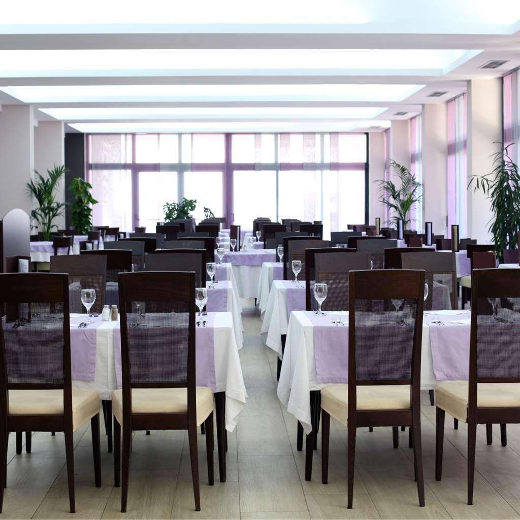 Aminess Vival Casa Velaris Hotell Supetar Restaurant bilde