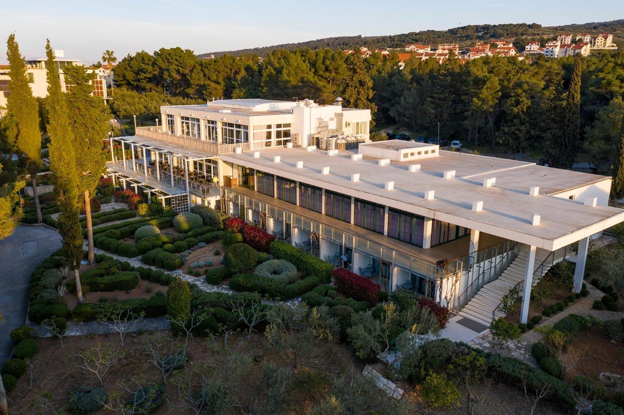 Aminess Vival Casa Velaris Hotell Supetar Eksteriør bilde